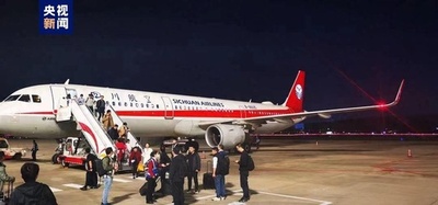 中国の旅客機 バードストライクで引き返し機体交換後目的地へ