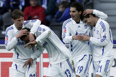 シャルケ アウェーでヘルタを降し3連勝