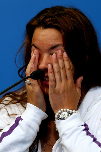 ウィンブルドン女王バルトリが突然の引退表明、「私の体は限界」