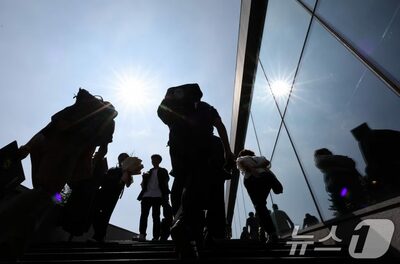 韓国で急増する「家業を無給で手伝う」20代…その背景にある労働市場の事情