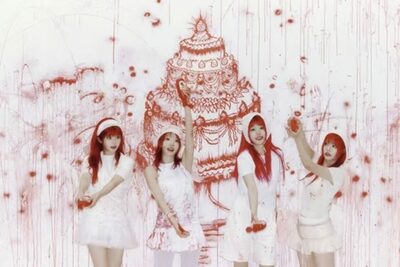 QWER、2ndミニアルバム「Algorithm’s Blossom」発売初日に2万2655枚売り上げ