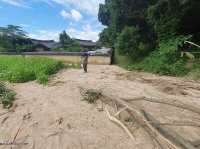 韓国・大雨で古宅の屋根が落ち地盤崩れ……国家遺産被害47件