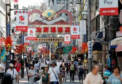 人気の旅行先・日本でのショッピング増…韓国国内はマート・百貨店が「空洞化」不振