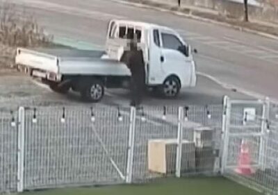 「犬用、ティッシュやおやつ、盗まれた！」…韓国・ペットカフェで起きた謎の宅配盗難事件