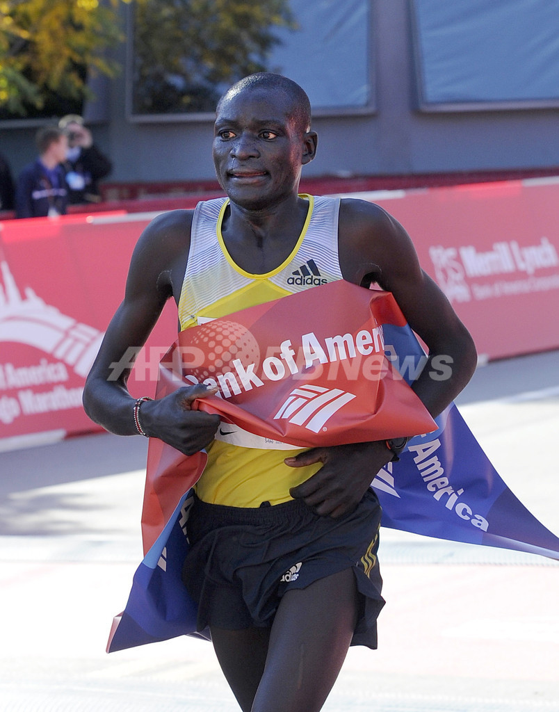 男子はキメットが大会新で制覇、女子優勝はジェプトゥー シカゴ・マラソン