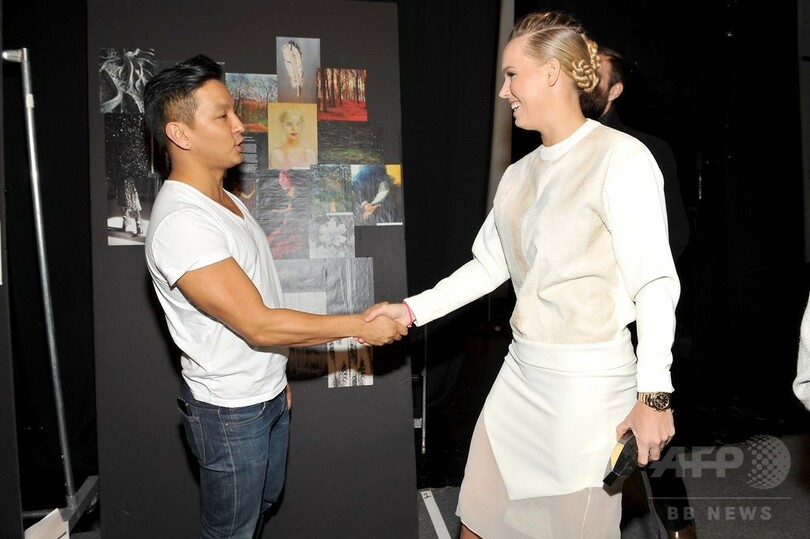 ボズニアツキ、SI誌水着特集号のプロモーションに