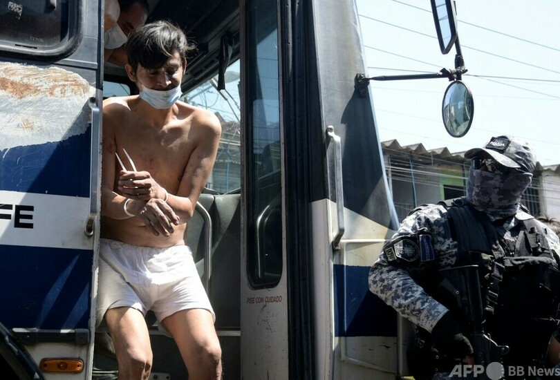 15日間で「ギャング構成員」9000人逮捕 エルサルバドル