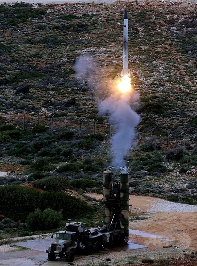 露、シリアに地対空ミサイル「S300」を新配備 米は意図を疑問視 露、シリアに地対空ミサイル「S300」を新配備 米は意図を疑問視