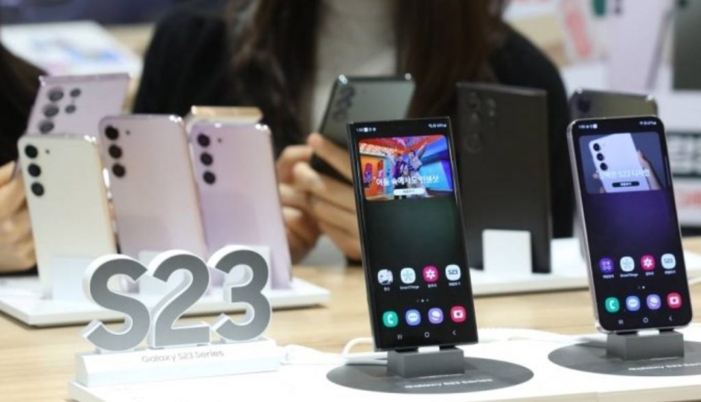 サムスン vs アップルの行方…韓国で「どこのスマホ使ってる？」と尋ねてみた 写真枚 国際ニュース：AFPBB News