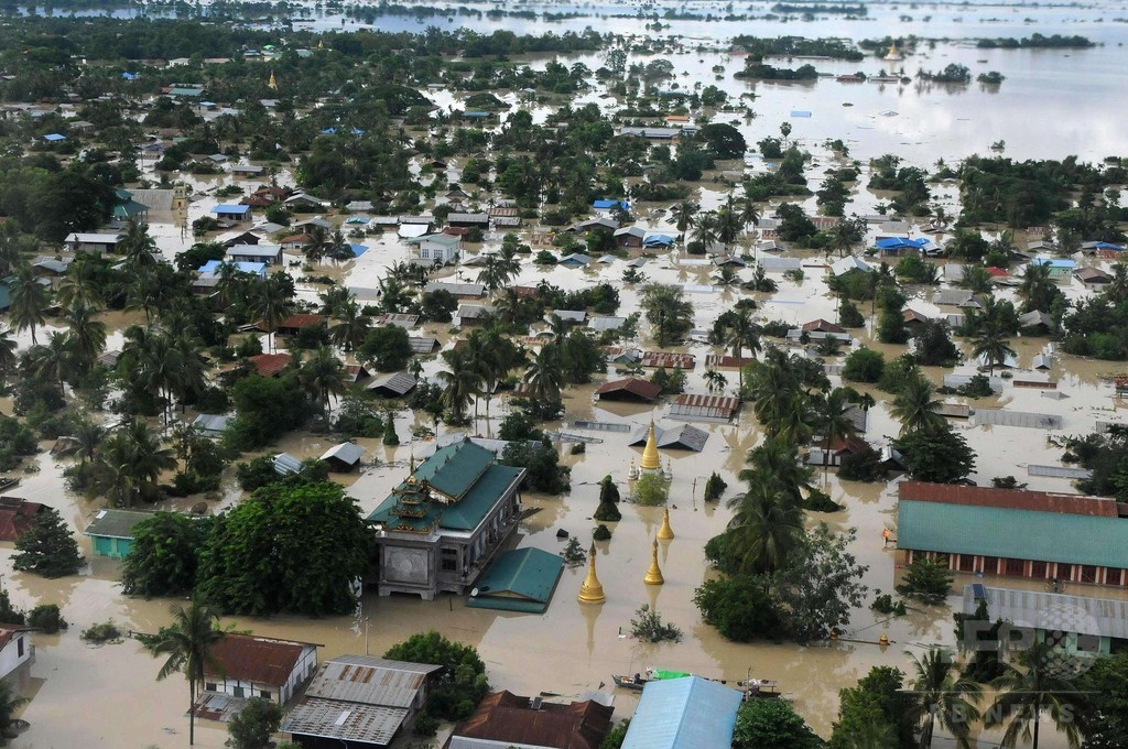 豪雨による洪水などで27人死亡、救援活動は難航 ミャンマー