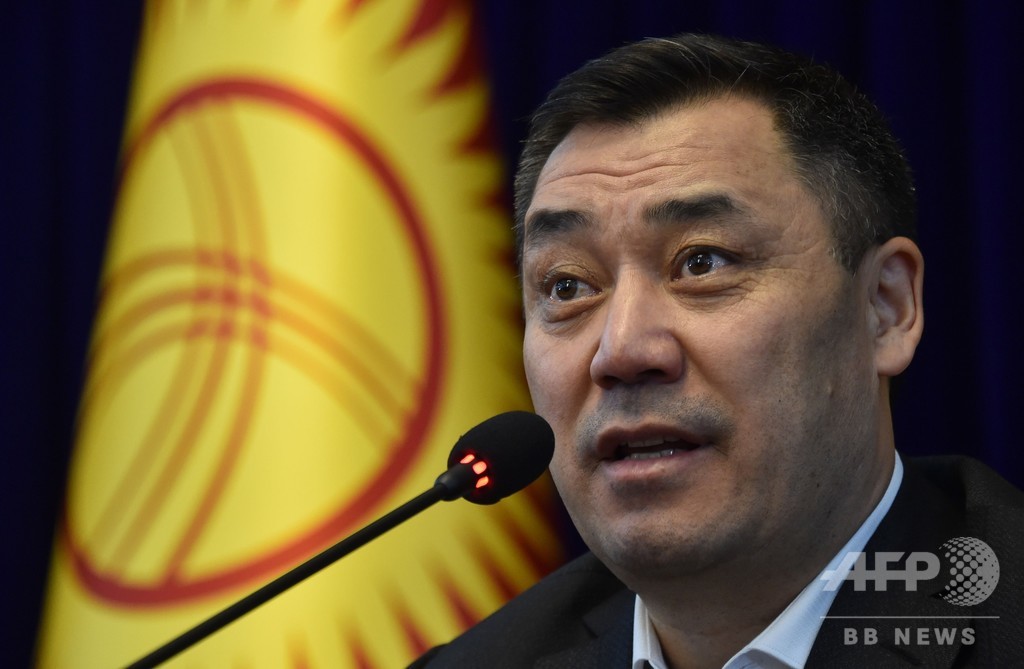 キルギス議会、新首相にジャパロフ氏を選出 大統領は辞任へ 写真3枚 国際ニュース:AFPBB News