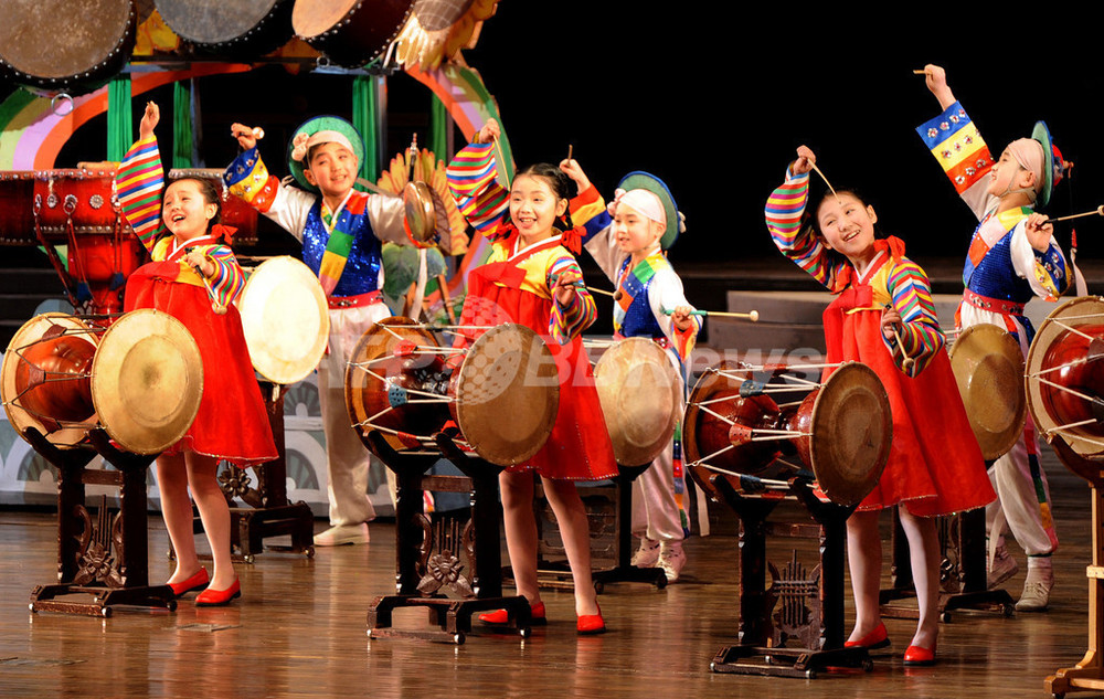 北朝鮮、NYフィルに天才子ども楽団を披露 写真14枚 国際ニュース 