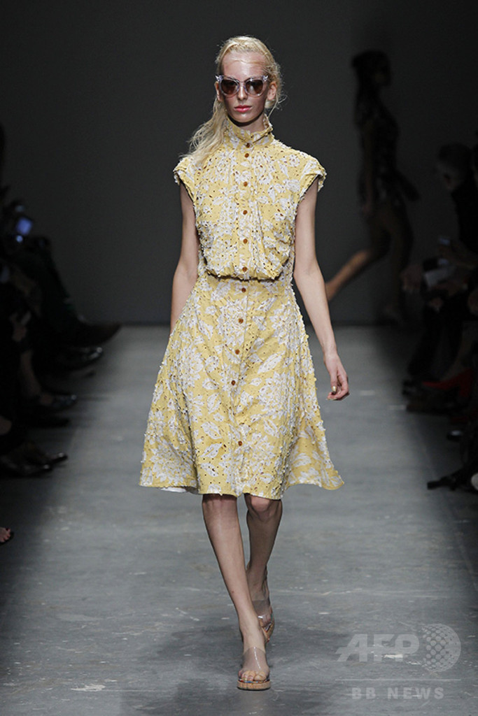 「ヴィヴィアン・ウエストウッド レッドレーベル」16年春夏