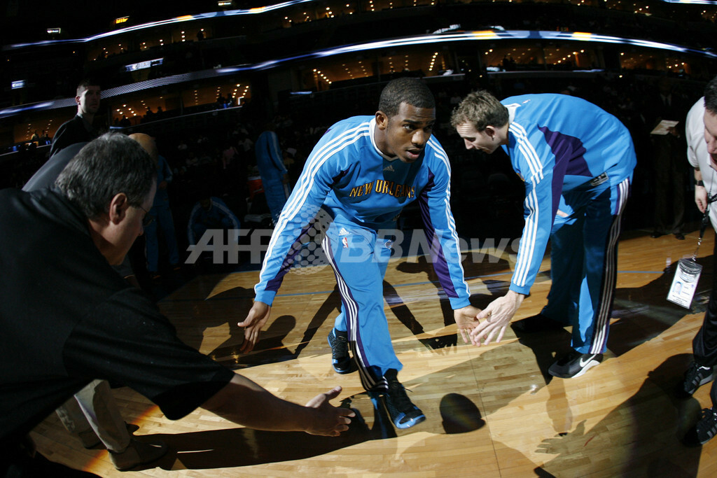クリス・ポール 連続スティール試合数でNBA記録に並ぶ 写真2枚
