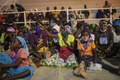 モザンビーク・ペンバに避難したパルマの住民ら（2021年4月2日撮影）。(c)Alfredo Zuniga / AFP