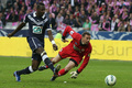 サッカーフランス杯2012-13（French Cup 12-13）は31日、決勝が行われ、ボルドー（FC Girondins de Bordeaux）が3-2で格下のエヴィアン・トノン・ガイヤールFC（Evian Thonon Gaillard FC）を下し、26年ぶりの優勝を飾った。

前半39分に先制点を挙げるボルドーのシェイク・ティディアン・ディアバテ（Cheick Diabate、2013年5月31日撮影）。(c)AFP/THOMAS SAMSON