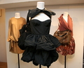 都内で開催されたカルバン（CARVEN）2011年春夏コレクション展示会にて（2010年11月19日撮影）。(c)MODE PRESS
