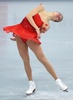 13-14フィギュアスケート（GP）シリーズ最終戦、ロシア杯（2013 Cup of Russia）女子シングル・ショートプログラム（SP）。演技に臨むカロリーナ・コストナー（Carolina Kostner、2013年11月22日撮影）。(c)AFP/YURI KADOBNOV