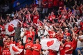 FIBAバスケットボール・ワールドカップ、17-32位順位決定ラウンド・グループO、日本対ベネズエラ。日本を応援するサポーター（2023年8月31日撮影）。(c)Yuichi YAMAZAKI / AFP