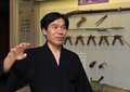 三重県伊賀市の伊賀流忍者博物館（Iga-ryu Ninja Museum）で取材に応じる「最後の忍者」、甲賀流伴党21代宗家の川上仁一（Jinichi Kawakami）さん（2012年6月29日撮影）。(c)AFP/KAZUHIRO NOGI