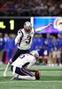 第53回スーパーボウル、ロサンゼルス・ラムズ対ニューイングランド・ペイトリオッツ。フィールドゴールを外すニューイングランド・ペイトリオッツのスティーヴン・ゴストコフスキー（上、2019年2月3日撮影）。(c)Maddie Meyer/Getty Images/AFP
