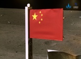 中国の月面探査機、地球に帰還 土壌サンプル持ち帰る