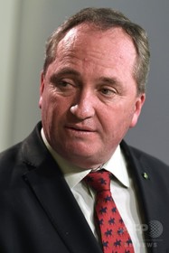 豪副首相、二重国籍で議員資格喪失 連立政権が下院の過半数失う 豪副首相、二重国籍で議員資格喪失 連立政権が下院の過半数失う