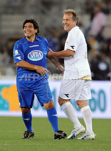 マラドーナ氏がローマでチャリティーマッチに出場 写真6枚 国際