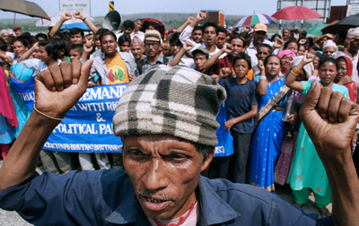 ブータン人難民、選挙への参加を求め集会 - インド