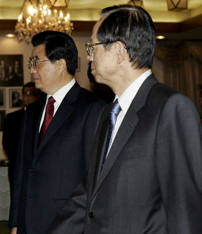 胡主席、日本へのパンダ貸与を表明