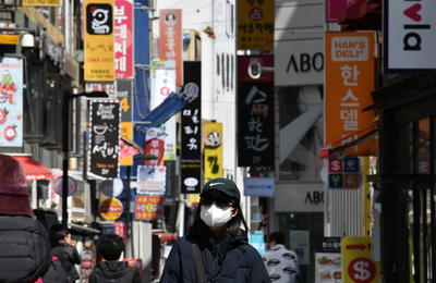 新型コロナ回復者の陽性診断、再感染ではない WHO