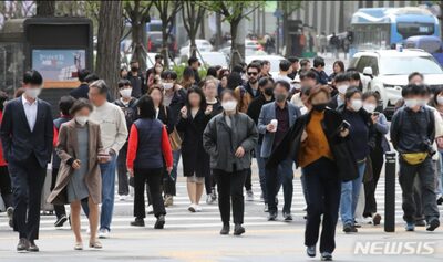 韓国の女性正規職、1年で17.7万人増加…非正規職の2.9倍↑