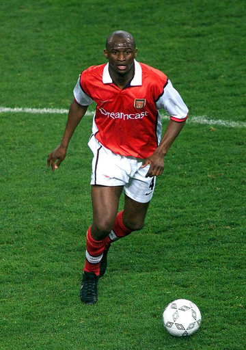 ビエラが引退表明、マン・シティのスタッフ就任へ