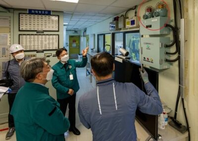 韓国・古里原発「地震発生時、5m鉄製防壁で10mの津波防ぐ」