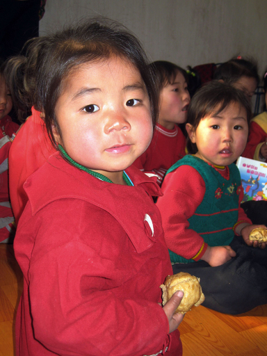 子どもらが飢餓の危機にある北朝鮮に、世界食糧計画が食料支援