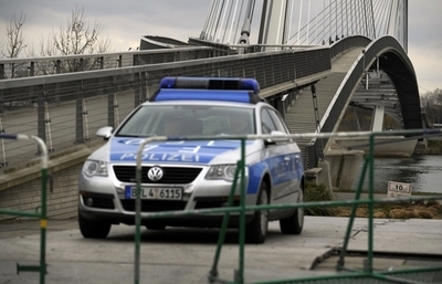 たんすから謎の音、通報した女性が赤面 ドイツ