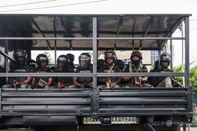 拉致された女子生徒の捜索続くナイジェリア、教会では襲撃事件も発生