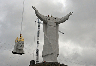 リオを抜く世界一高いキリスト像、ポーランドに現る