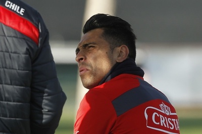 チリのハラに3試合出場停止処分、カヴァーニへの悪質行為で