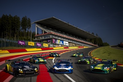 アストンマーティンVantage、世界的な名門クラウドストライク・スパ24時間レースで連続表彰台を狙う