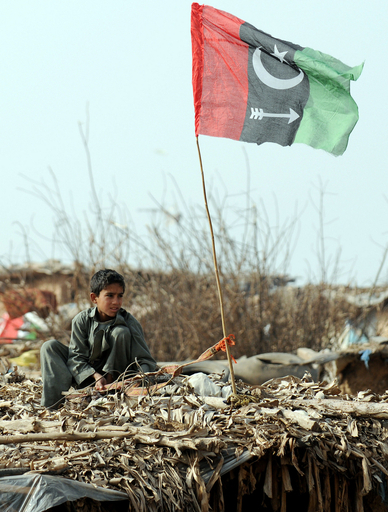 パキスタン総選挙、大統領派敗北ならばテロとの戦いに利益