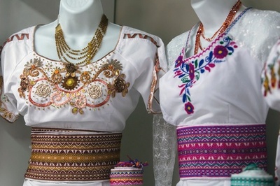 エクアドル人デザイナーによるモダンな先住民スタイル