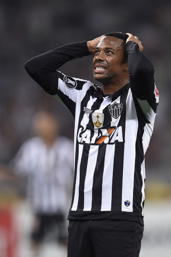 サッカー元ブラジル代表に集団強姦罪で禁錮9年 伊裁判所