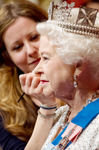 マダム・タッソー、エリザベス女王の新作ろう人形を公開