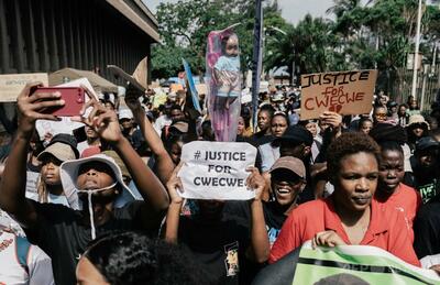 7歳女児が学校でレイプ被害、各地で裁き求めるデモ 南ア