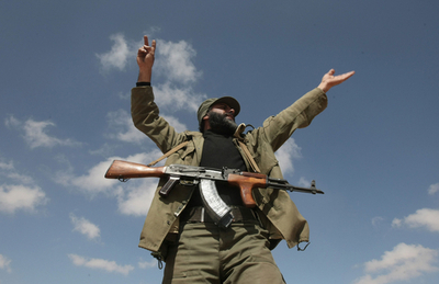 リビア空爆で反対政府派と民間人に死者、ブレガは再び反体制派の手に