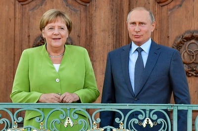 プーチン氏、独ロ首脳会談でシリア再建支援を要請