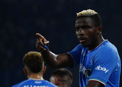 ナポリが開幕連勝、ユーベは物議の判定に救われドロー