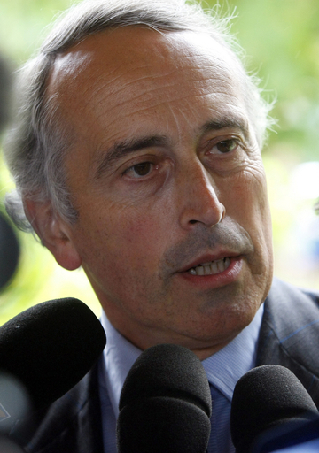 アベーテ会長 「国民で解決に当たるべき」