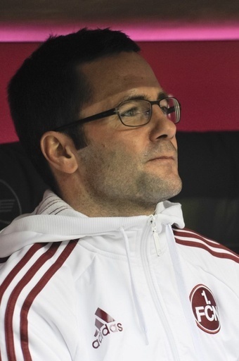 ニュルンベルクがウィージンガー監督らを解任